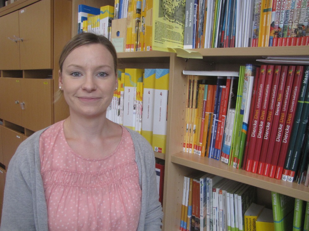Johanna Blömer unterrichtet die Fächer Mathematik und Erdkunde.