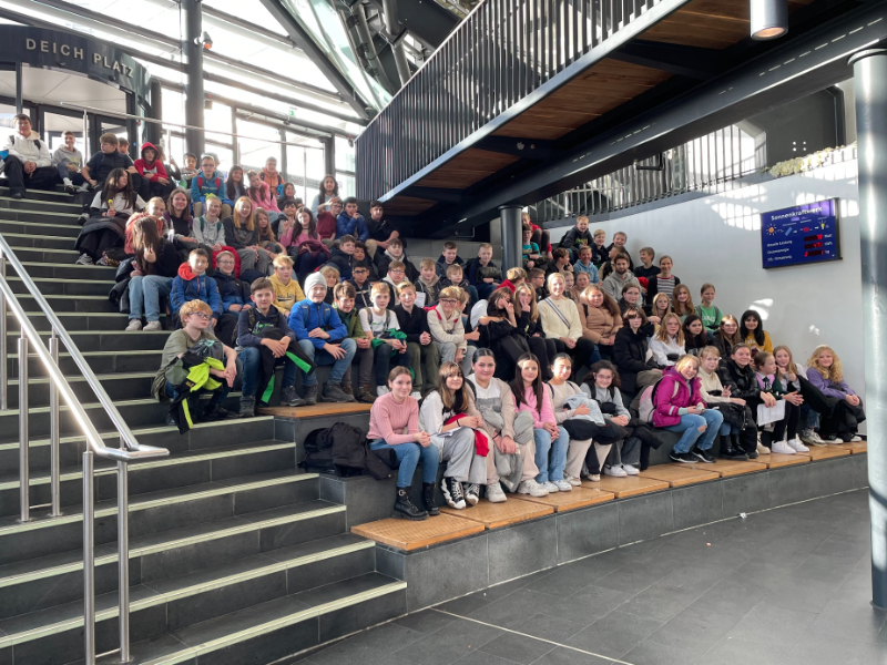 Unser Jahrgang 6 besuchte im Rahmen des Erdkundeunterrichts das Klimahaus in Bremerhaven. 